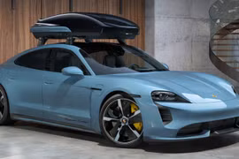 Porsche giới thiệu phụ kiện cốp mui Performance