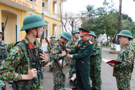 “Gác” cho dân vui Tết, giữ cho Tổ quốc bình yên