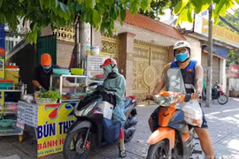 Kinh doanh dịch vụ ăn uống tại TP. HCM chính thức được mở lại