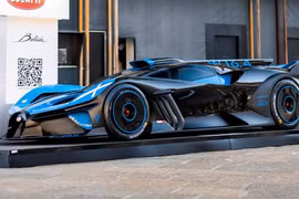 Siêu xe hypercar Bolide và Chiron Super Sport xuất hiện tại Triển lãm Ôtô Milano Monza
