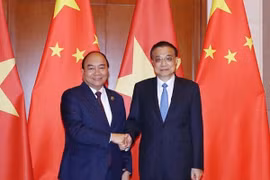 Thủ tướng Nguyễn Xuân Phúc hội đàm với Thủ tướng Quốc vụ viện Trung Quốc