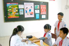 Mức đóng BHYT của học sinh, sinh viên sẽ tăng trong năm học 2019-2020