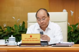 Thủ tướng Nguyễn Xuân Phúc cùng các thành viên Chính phủ nhắn tin ủng hộ người nghèo