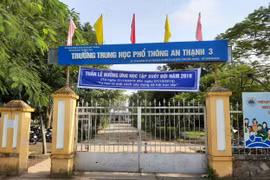 Sóc Trăng: Kỷ luật, điều chuyển thầy giáo đánh học sinh