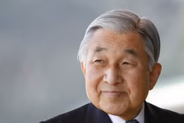 Nhật hoàng Akihito chính thức thoái vị