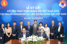 (CLO) Tập đoàn Vingroup và Liên đoàn Bóng đá Việt Nam ký kết Thỏa thuận hợp tác chiến lược
