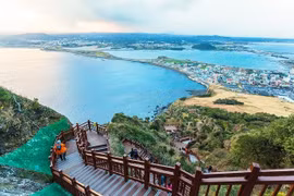 Khoảng 60 nước trên thế giới miễn visa cho công dân Việt Nam