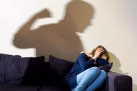 Vụ "Võ sư Vinh đánh vợ mới sinh": Một hành động cực kỳ đớn hèn!