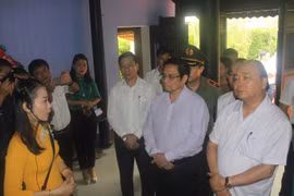Thủ tướng Nguyễn Xuân Phúc thăm và dâng hương tại Di tích lưu niệm Bác Hồ
