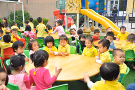 Nâng cao ý thức bảo vệ môi trường qua sự kiện "nửa đời nhựa"
