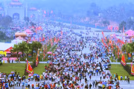 Bắn pháo hoa chào mừng dịp Giỗ Tổ Hùng Vương - Lễ hội Đền Hùng 2019