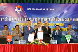 VFF và CLB VfL Wolfsburg ký kết hợp tác