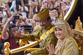 Hassanal Bolkiah - Vị vua của những điều đặc biệt