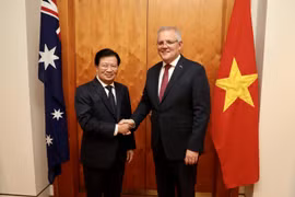 Phó Thủ tướng Trịnh Đình Dũng thăm và làm việc tại Australia