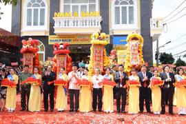 Nam A Bank khai trương liên tiếp hai chi nhánh mới tại Đắk Nông và Long An