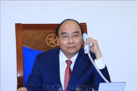 Thủ tướng Nguyễn Xuân Phúc điện đàm với Thủ tướng Nga Dmitry Medvedev