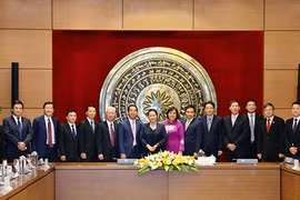 Chủ tịch Quốc hội tiếp các Trưởng cơ quan đại diện Việt Nam ở nước ngoài