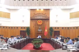 Phó Thủ tướng Trương Hòa Bình chủ trì cuộc họp về vụ việc 39 người tử vong tại Anh