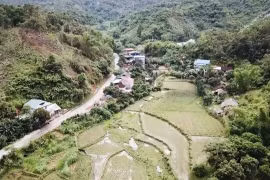 Tiêu Điểm: Sống cạnh những trạm cấp nước tiền tỷ, người dân vẫn thiếu nước sạch