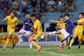 Hà Nội FC chia điểm tại Khánh Hòa