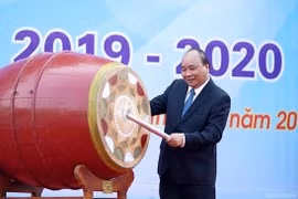 Thủ tướng dự lễ khai giảng tại Trường THPT Sơn Tây