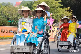 Cuộc thi ảnh “Nét đẹp phụ nữ Thủ đô”
