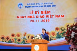 Chủ tịch Quốc hội dự Lễ Kỷ niệm Ngày Nhà giáo Việt Nam tại Trường Đại học Kinh tế quốc dân