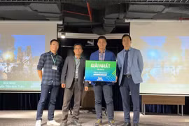 Trao giải cuộc thi ảnh VPBank Hanoi Marathon Run & Share 2019