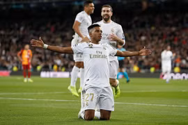Huỷ diệt Galatasaray 6-0, Real Madrid vẫn chưa thể đi tiếp