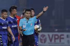 Tổng kết các giải đấu chuyên nghiệp 2019: Nóng chuyện trọng tài, an ninh