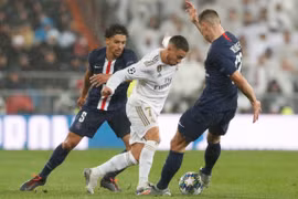 Bị PSG cầm hòa đáng tiếc, Real Madrid vẫn có vé vào vòng trong