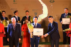 Amway Việt Nam lần thứ tư liên tiếp có mặt trong top 100 doanh nghiệp phát triển bền vững tại Việt Nam