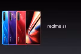 Realme 5s chính thức trình làng với pin "khủng", 4 camera sau