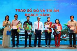 Bàn giao căn hộ vị trí "vàng” cho 20 khách hàng đầu tiên