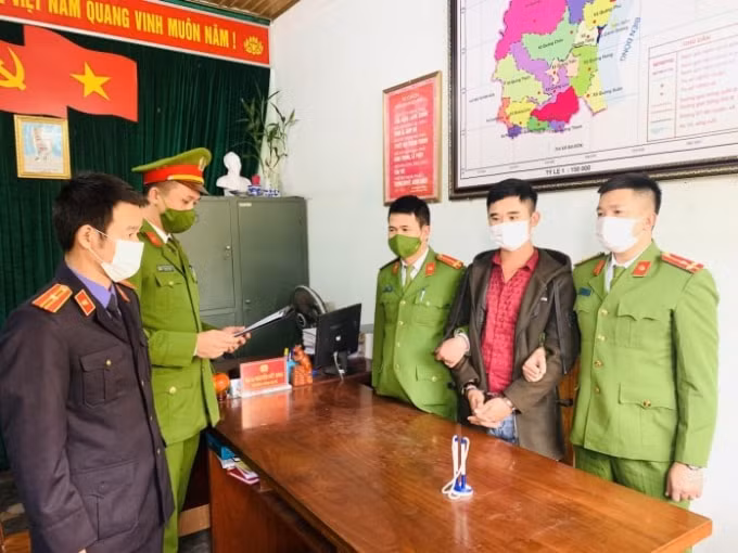bat doi tuong dang video nhay cam chau be 15 tuoi len facebook hinh 1