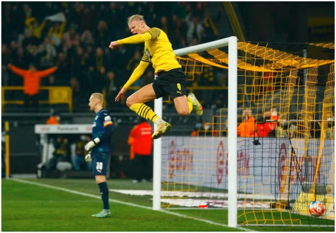 haaland lap cu dup dortmund danh bai greuther furth tai bundesliga hinh 4