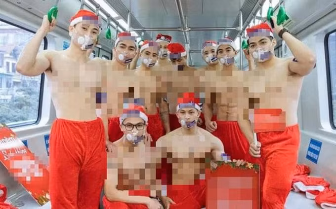 so vh tt ha noi vao cuoc xu ly vu coi tran quang cao tren tau dien cat linh ha dong hinh 1