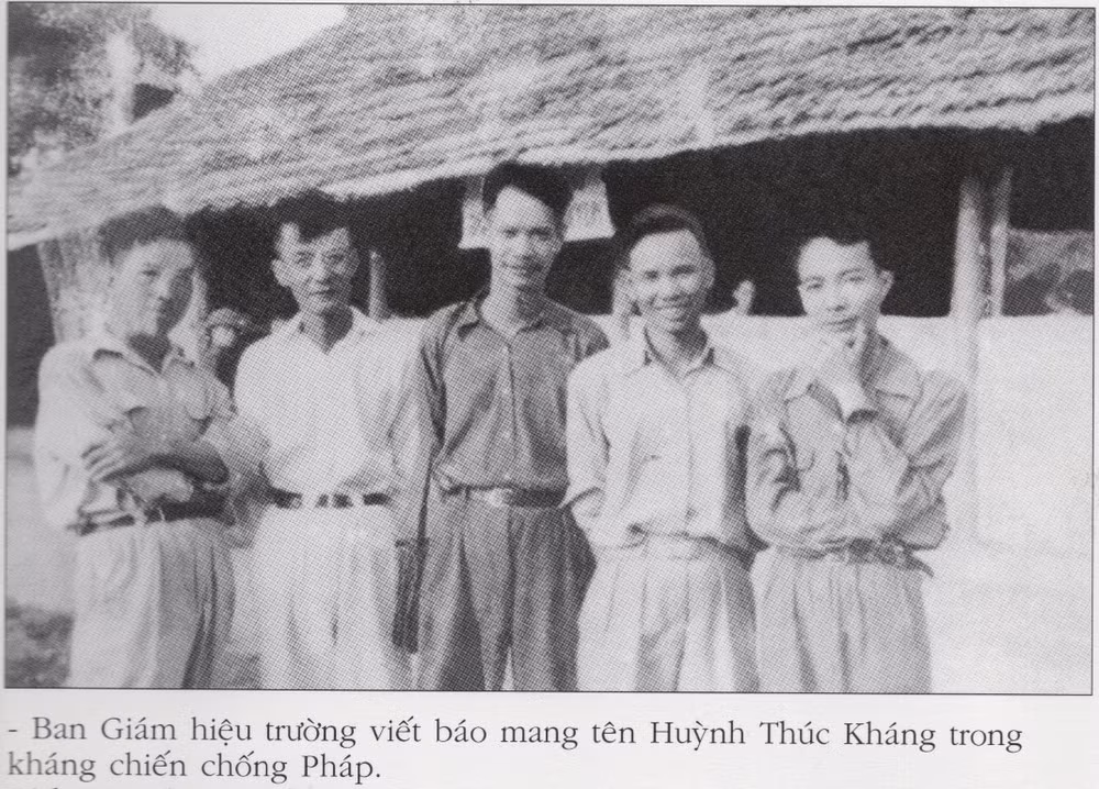 Ban Giám hiệu trường HTK
