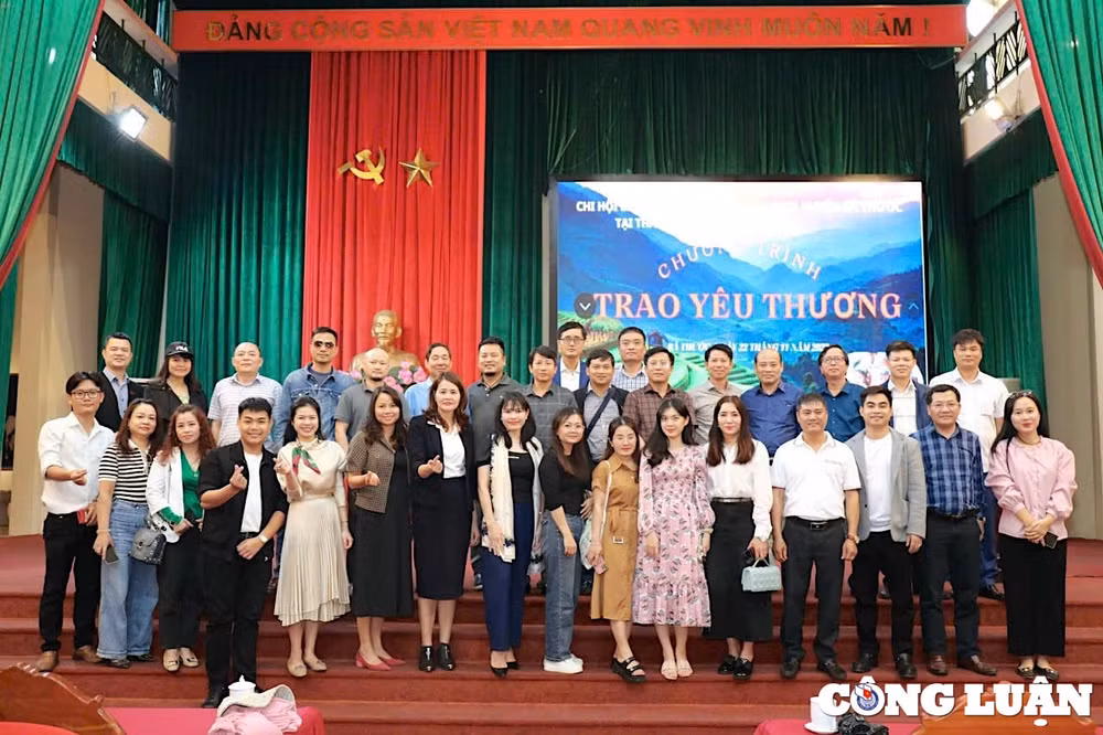bao chi gop phan nang cao vi the tinh thanh hoa hinh 2