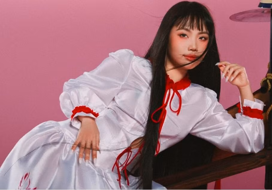 phuong my chi tang duy tan lot danh sach 10 nghe si xuat sac nhat nam hinh 1