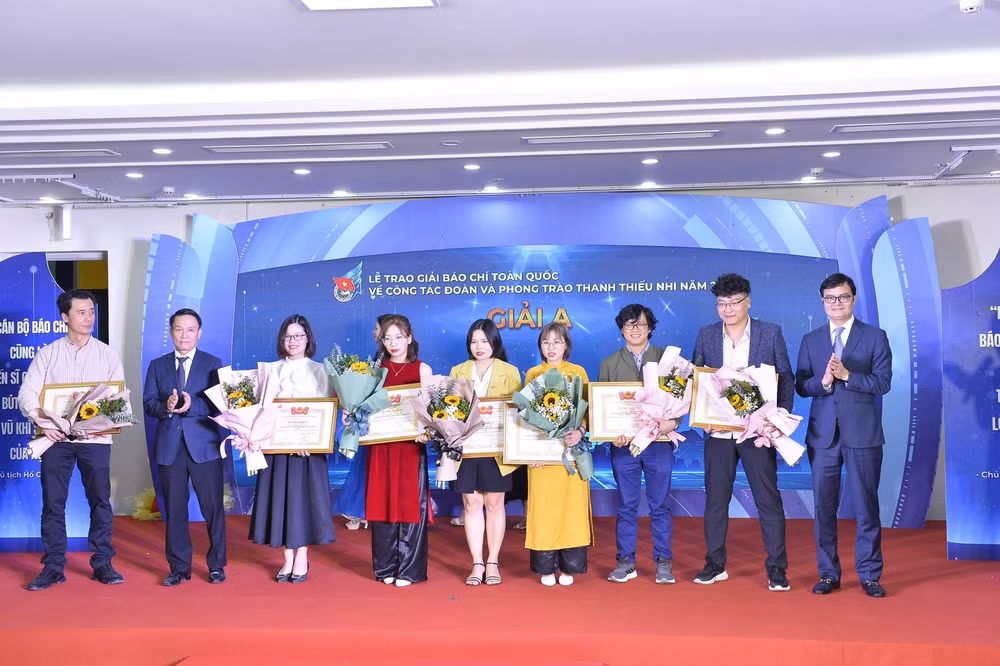 trao giai bao chi toan quoc ve cong tac doan va phong trao thanh thieu nhi nam 2023 hinh 1