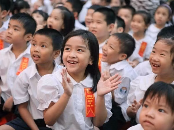 hoc sinh tai ha noi duoc nghi 8 ngay dip tet nguyen dan 2024 hinh 1