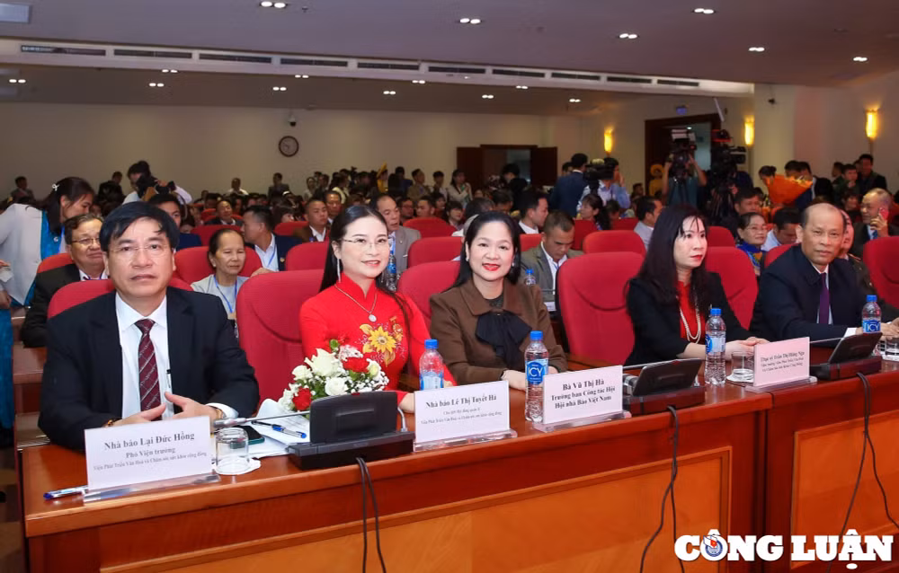 xuan am ap tet se chia mang tet dam am an vui den dong bao khu vuc bien gioi hinh 3