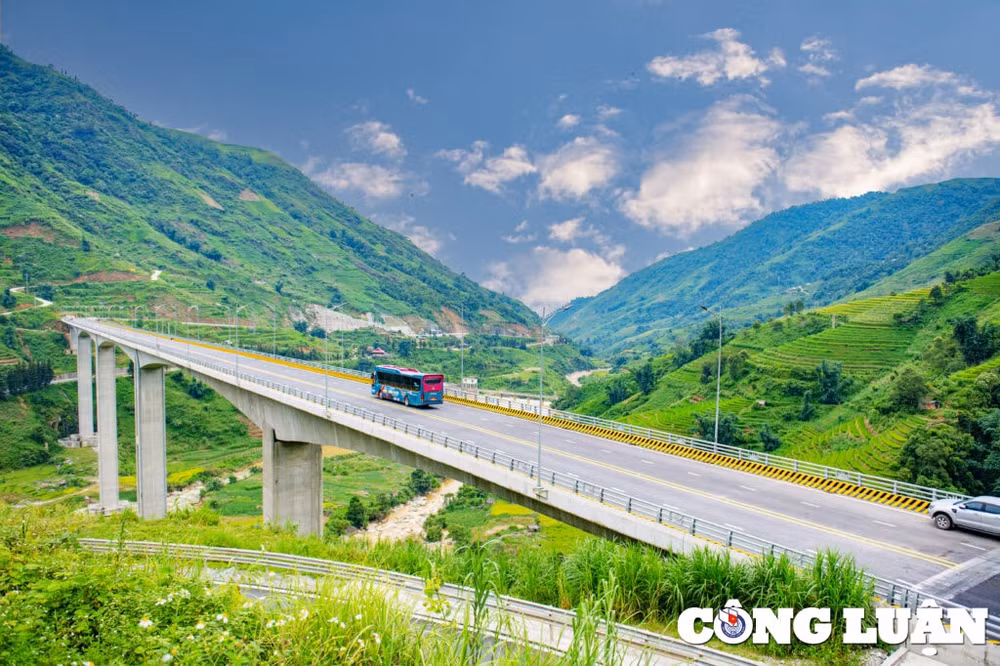 lao cai chinh thuc thu phi duong bot ket noi cao toc noi bai lao cai len khu du lich sa pa hinh 2