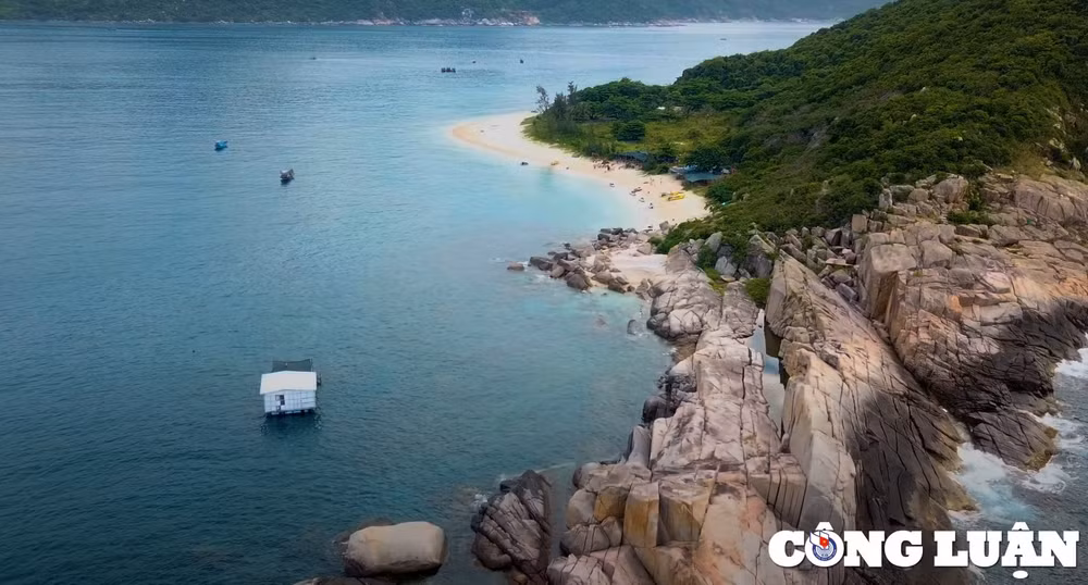 dao hon nua thien duong ngu quen o phu yen hinh 2