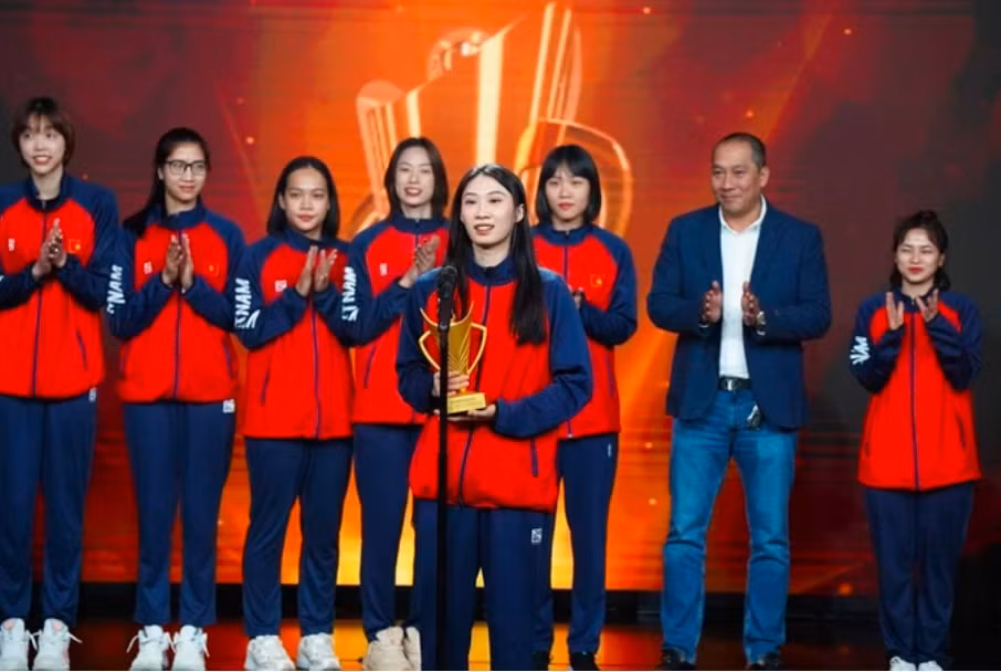 pham quang huy tran thi thanh thuy gianh cup chien thang 2023 hinh 2