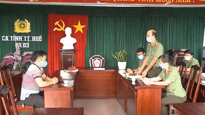 Xử phạt 18 triệu đồng vì để rò rỉ bản dự thảo liên quan đến dịch Covid-19 lên Facebook.