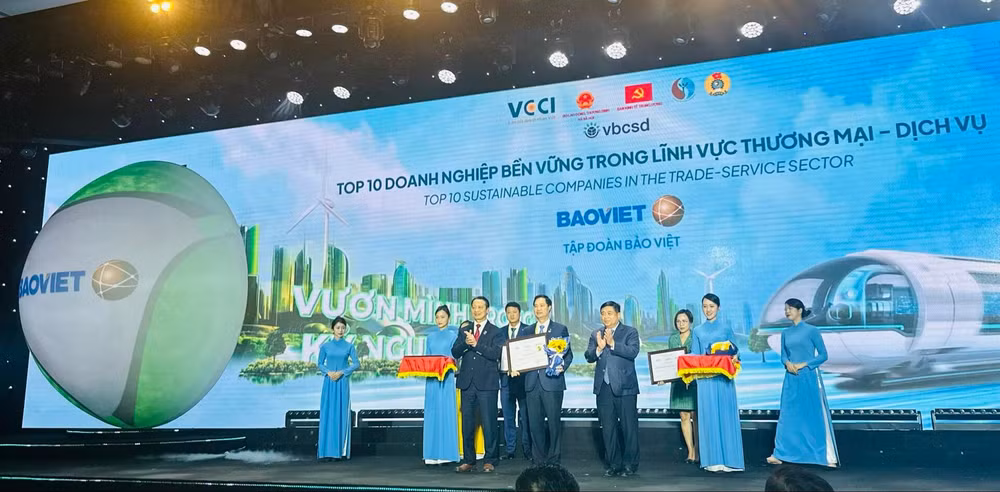 bao viet 60 nam lien tiep duoc vinh danh trong top 10 doanh nghiep ben vung nhat viet nam hinh 2