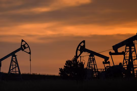 OPEC+ nâng hạn ngạch, thị trường dầu mỏ sẽ sớm ổn định?