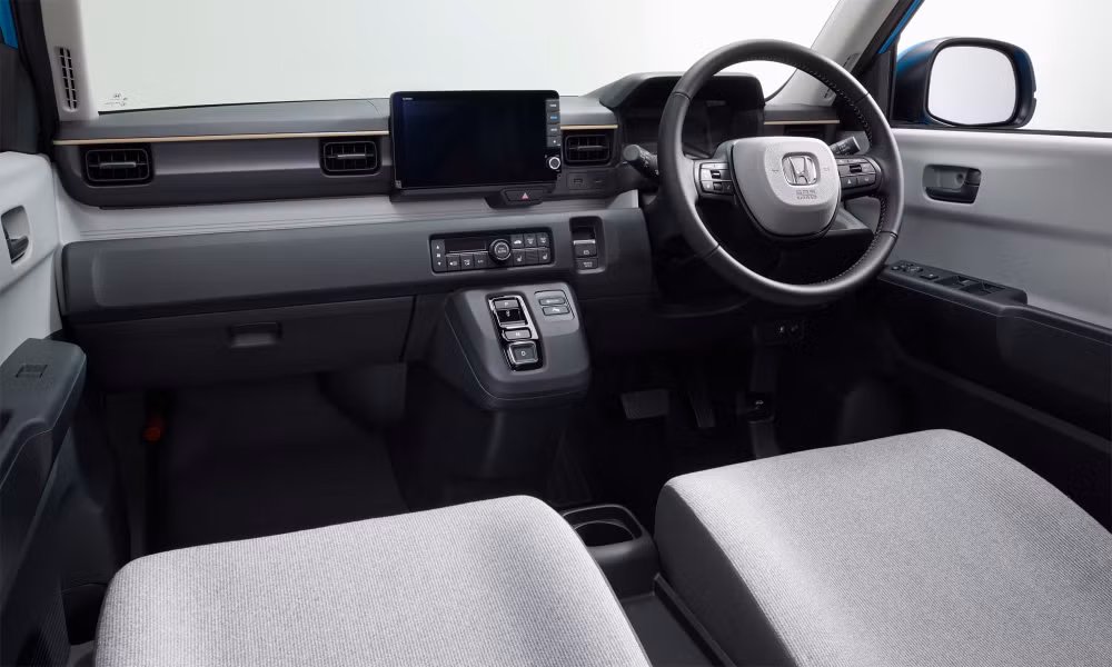 Không gian nội thất tối giản nhưng thực dụng của Honda N-One e:.